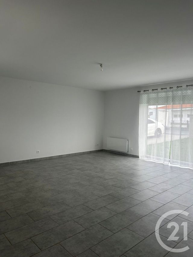 maison à louer - 5 pièces - 115.0 m2 - ETAIN - 55 - LORRAINE - Century 21 L'Immobilière Stainoise