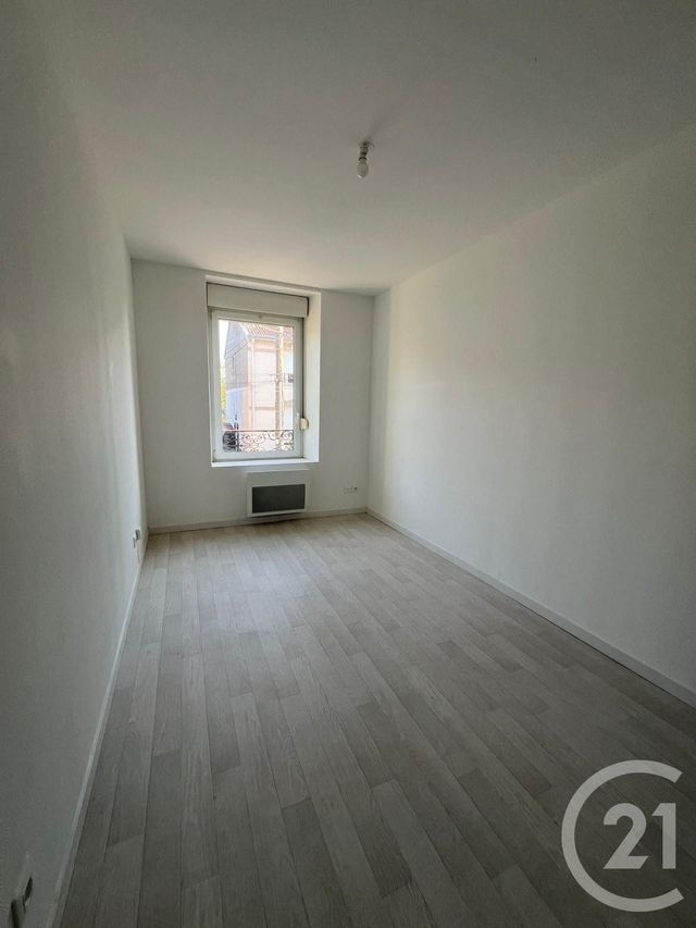 Appartement F3 à louer - 3 pièces - 54.0 m2 - JARNY - 54 - LORRAINE - Century 21 L'Immobilière Stainoise