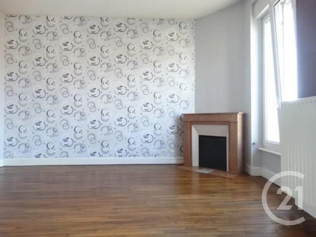 Afficher la photo en grand Appartement F2 à louer - 2 pièces - 45.0 m2 - ETAIN - 55 - LORRAINE - Century 21 L'Immobilière Stainoise
