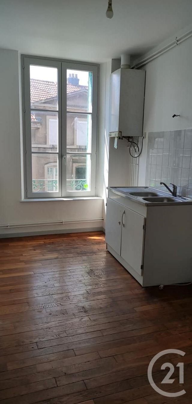 Appartement F3 à louer - 3 pièces - 65.0 m2 - ETAIN - 55 - LORRAINE - Century 21 L'Immobilière Stainoise Appartement F3 à louer - 3 pièces - 65.0 m2 - ETAIN - 55 - LORRAINE - Century 21 L'Immobilière Stainoise