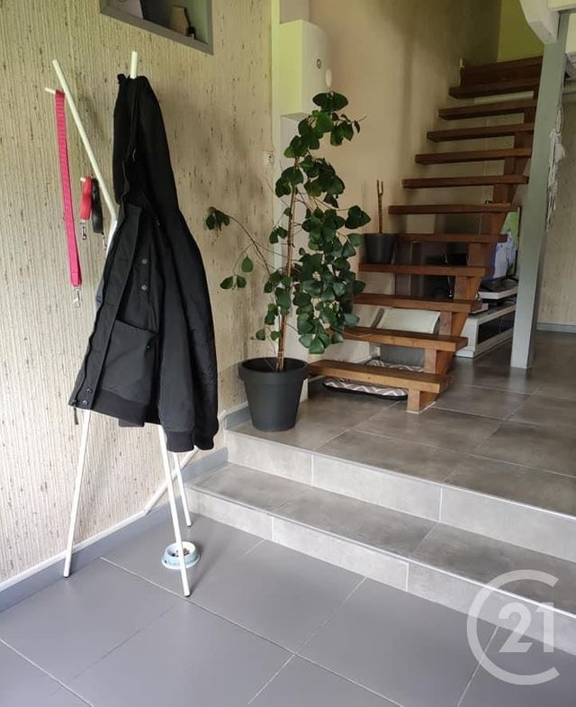 Studio à louer - 1 pièce - 30.0 m2 - ETAIN - 55 - LORRAINE - Century 21 L'Immobilière Stainoise Studio à louer - 1 pièce - 30.0 m2 - ETAIN - 55 - LORRAINE - Century 21 L'Immobilière Stainoise