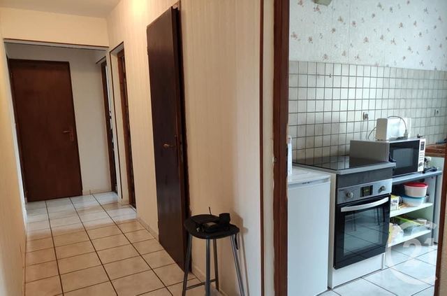 Afficher la photo en grand Appartement F3 à louer - 3 pièces - 77.0 m2 - ETAIN - 55 - LORRAINE - Century 21 L'Immobilière Stainoise