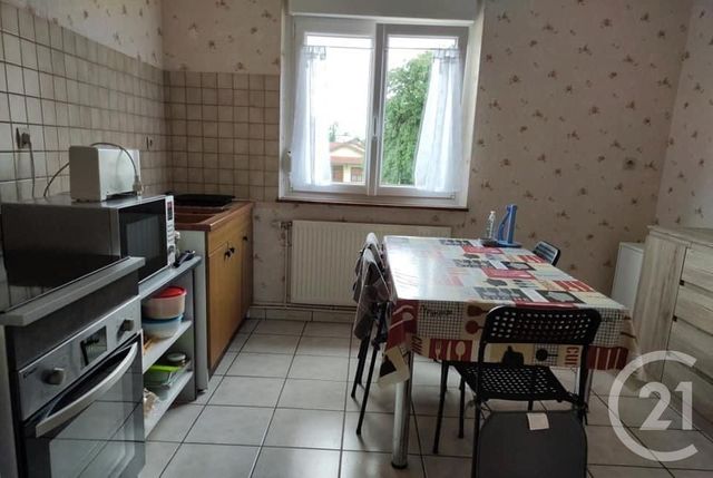Afficher la photo en grand Appartement F3 à louer - 3 pièces - 77.0 m2 - ETAIN - 55 - LORRAINE - Century 21 L'Immobilière Stainoise