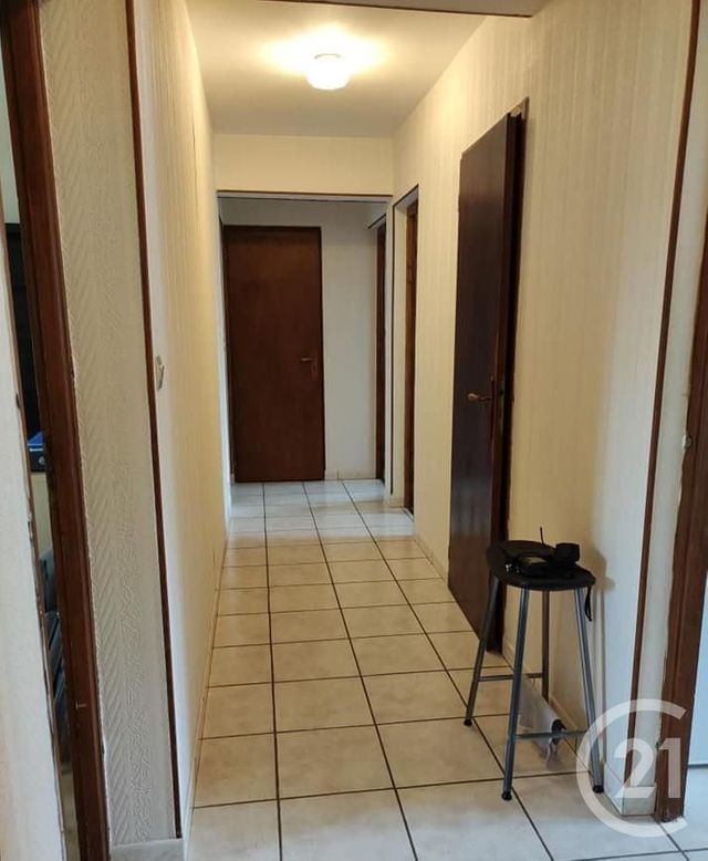 Afficher la photo en grand Appartement F3 à louer - 3 pièces - 77.0 m2 - ETAIN - 55 - LORRAINE - Century 21 L'Immobilière Stainoise