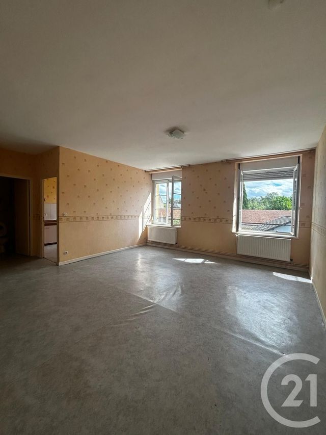 Appartement F2 à louer STENAY