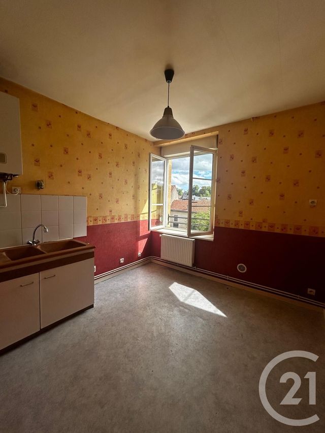 Appartement F2 à louer - 2 pièces - 54.0 m2 - STENAY - 55 - LORRAINE - Century 21 L'Immobilière Stainoise