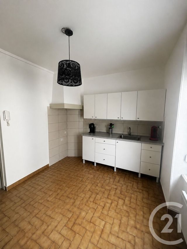 Appartement F10 à louer ETAIN