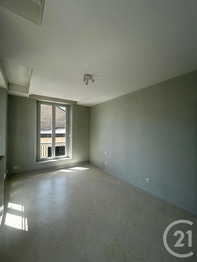 Appartement F3 à louer - 3 pièces - 70.42 m2 - ETAIN - 55 - LORRAINE - Century 21 L'Immobilière Stainoise